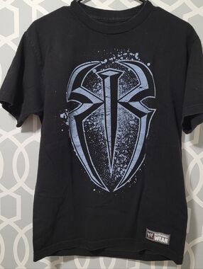 Roman REIGNS One Versus All Black Shirt Size M